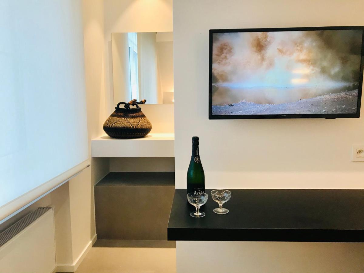 Villa Fer-Guy " Beeldige Suite Met Parking, Nabij Strand En Casino" Knokke-Heist Bagian luar foto